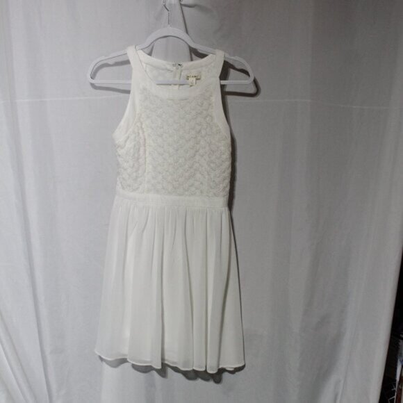 Miami White Embroidered Flower Mini Dress - Picture 1 of 6